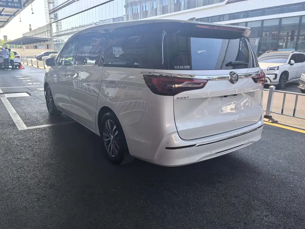 Buick GL8 2021 ES 653T Luxury
