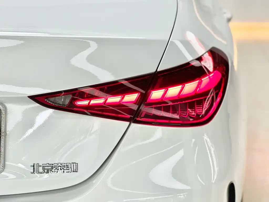 Mercedes-Benz C-Class — миниатюра 17