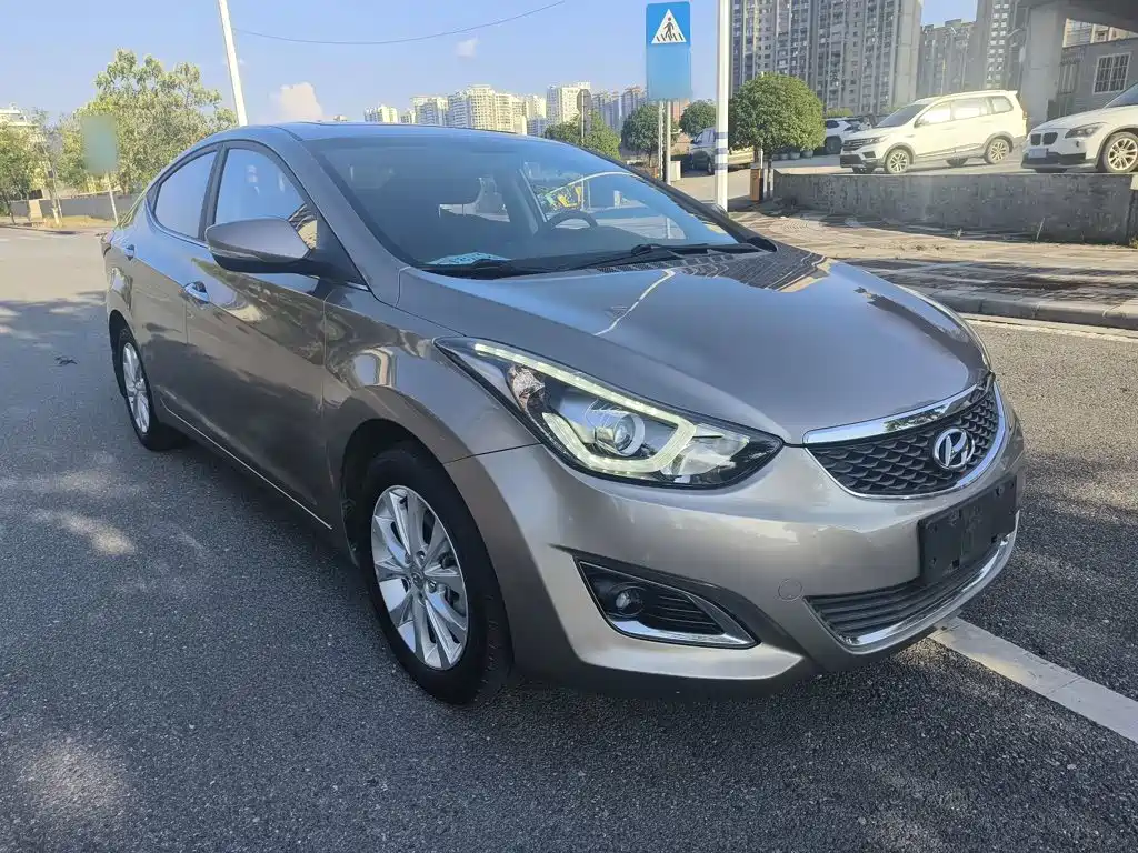 Hyundai Elantra Langdong — миниатюра 10