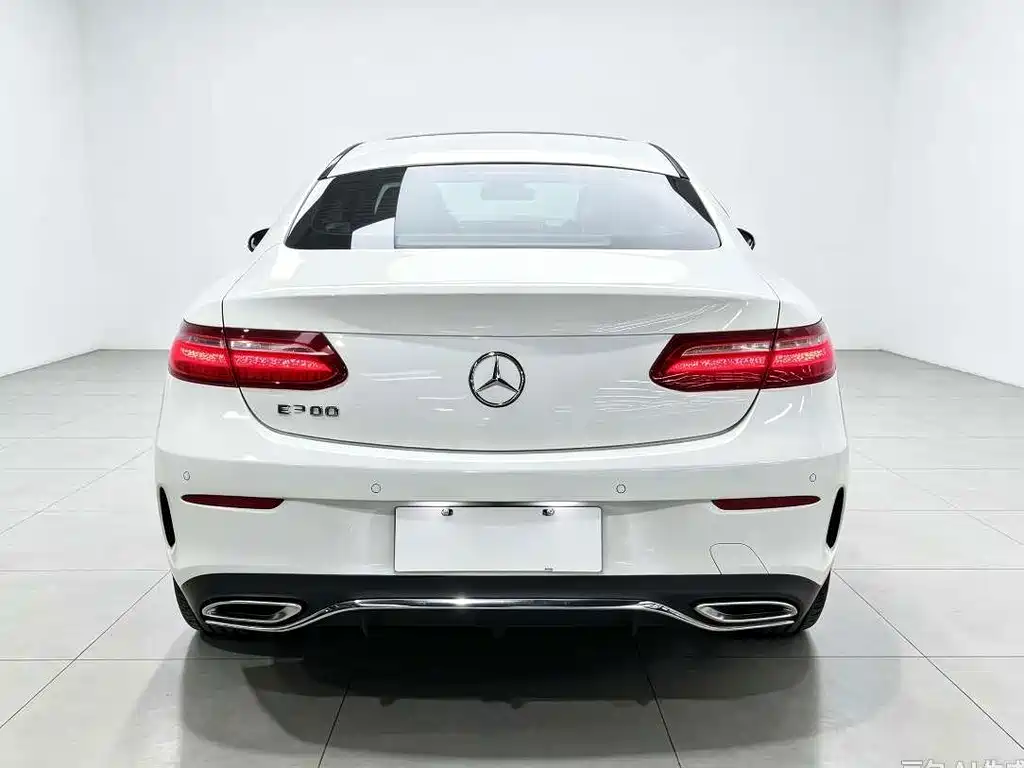 Mercedes-Benz E-Class (Import) — миниатюра 8