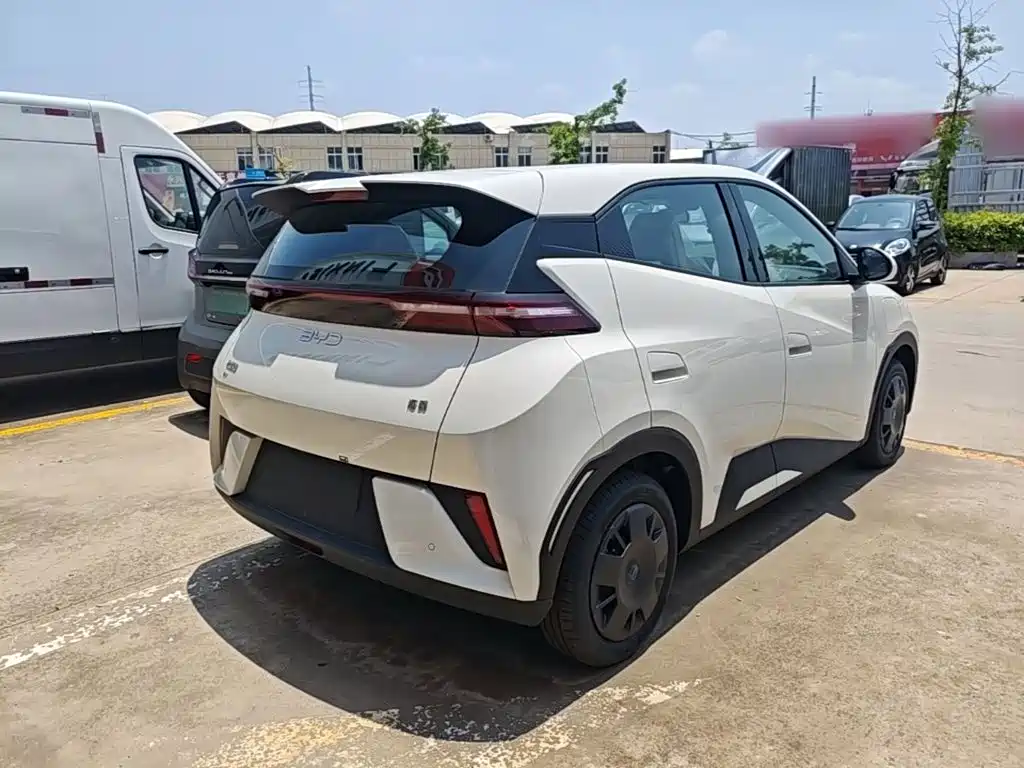 BYD Seagull 2025 Smart Drive 305km
