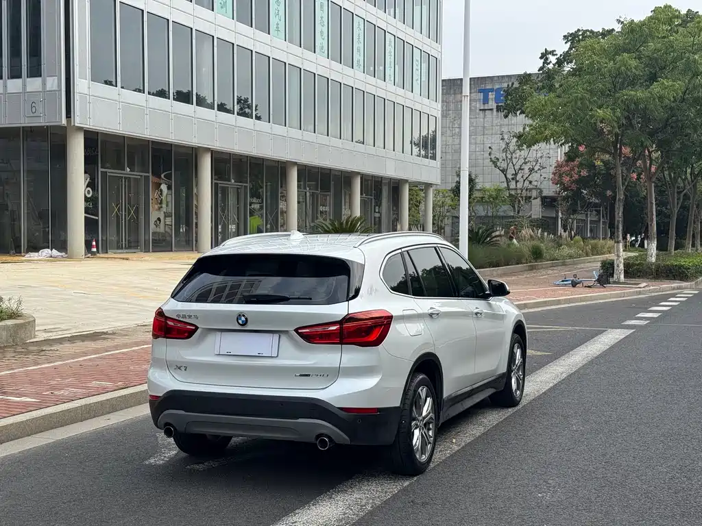 BMW X1 — миниатюра 5