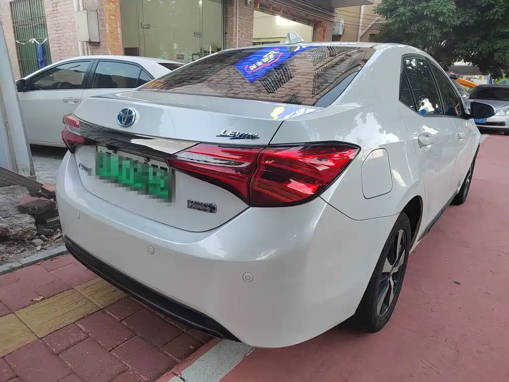 Toyota Levin Twin Engine E+ — миниатюра 5