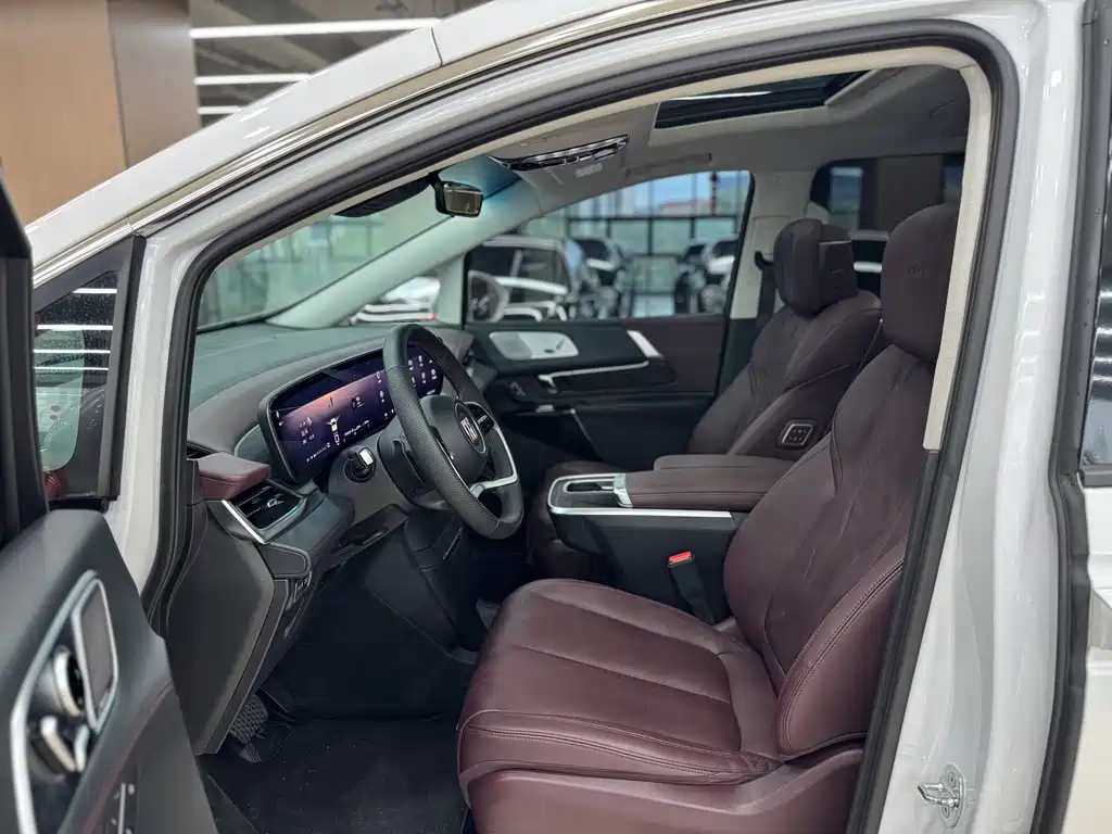 Buick Century 2023 2.0T мест