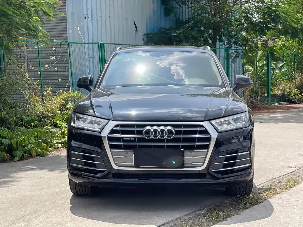 Audi Q5L — миниатюра 2