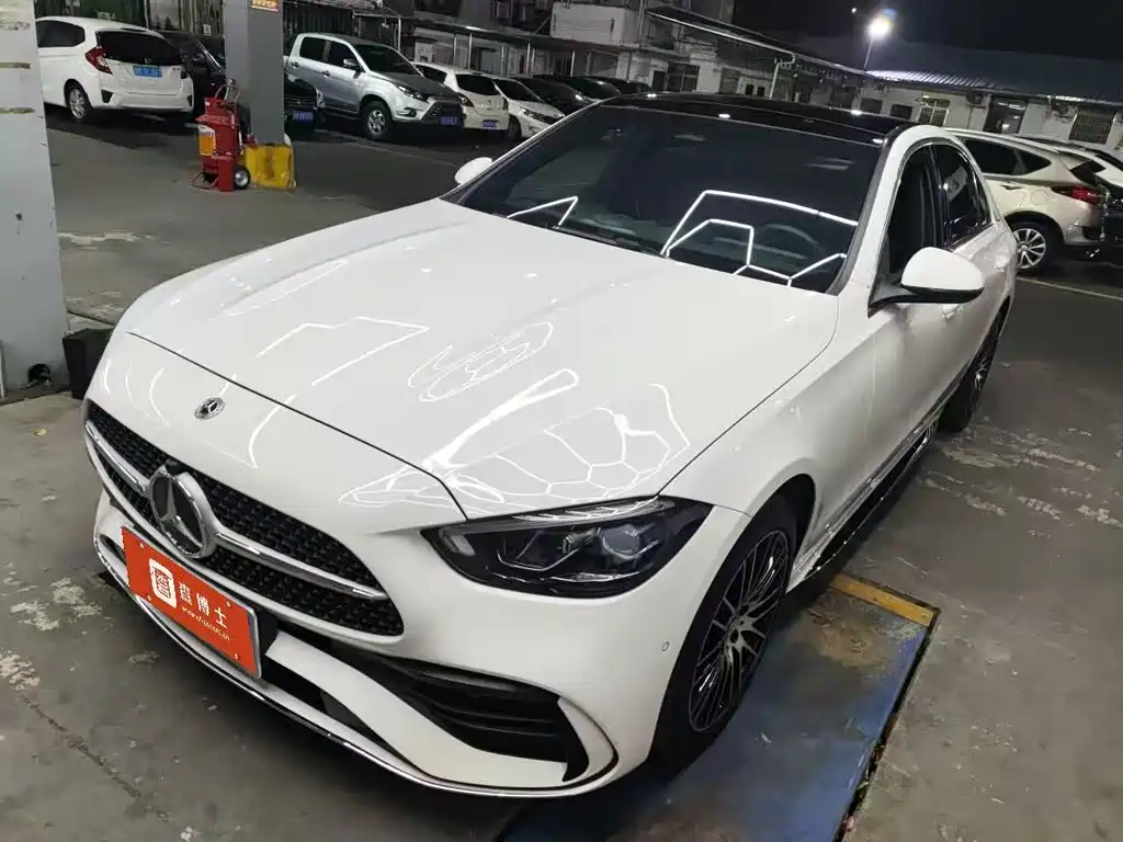 Mercedes-Benz C-Class 2024