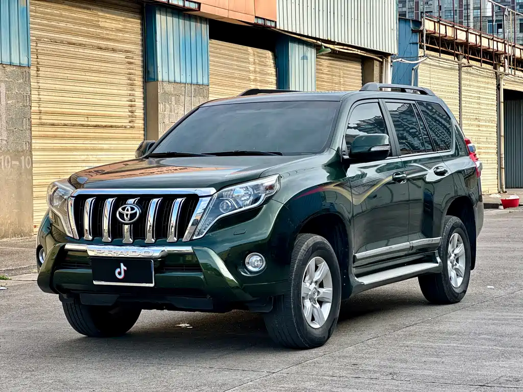 TOYOTA PRADO