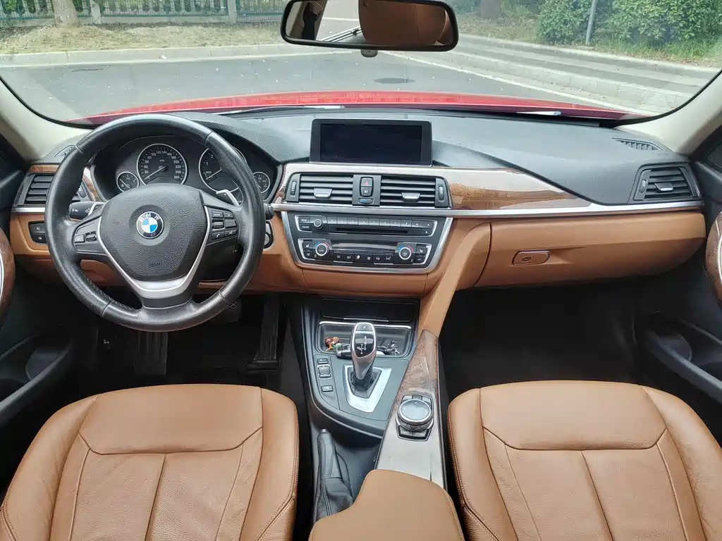 BMW 3 Series — миниатюра 5
