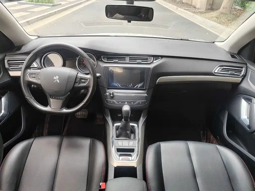 Peugeot 408 — миниатюра 5
