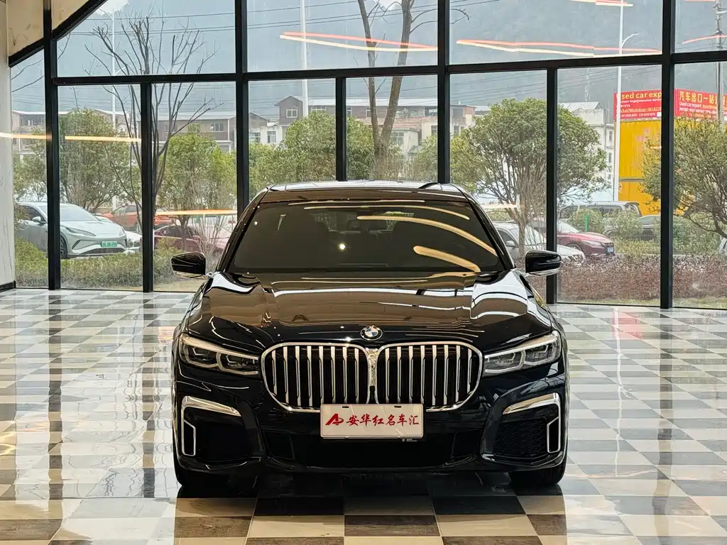 BMW 7 SERIES