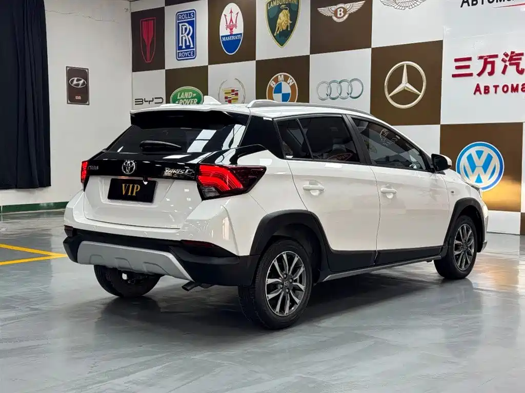 TOYOTA YARIS L ZHIXUAN