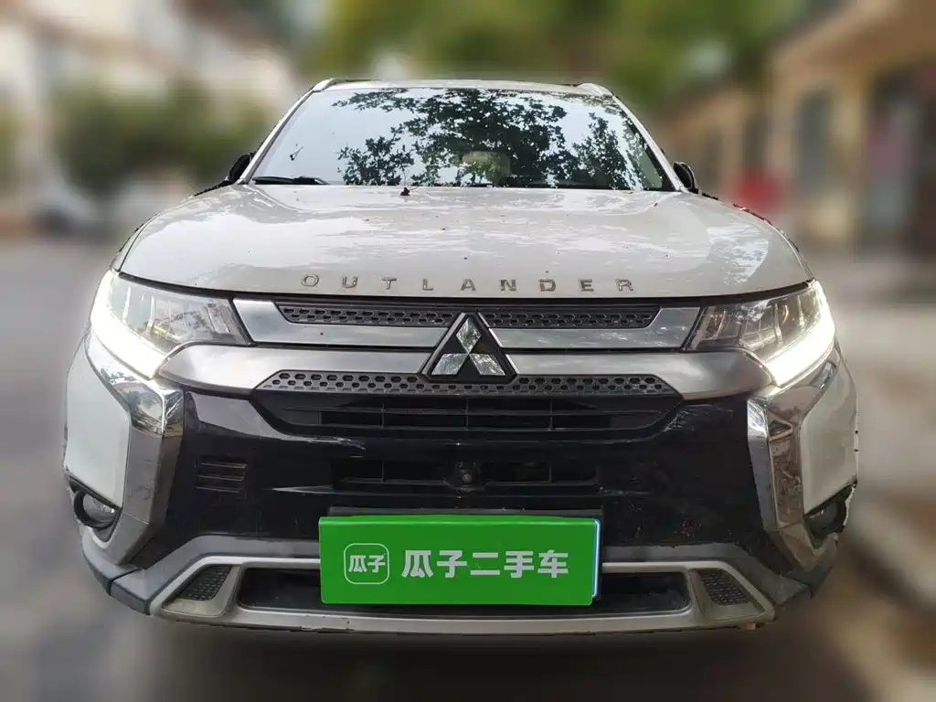 Mitsubishi Outlander — миниатюра 2