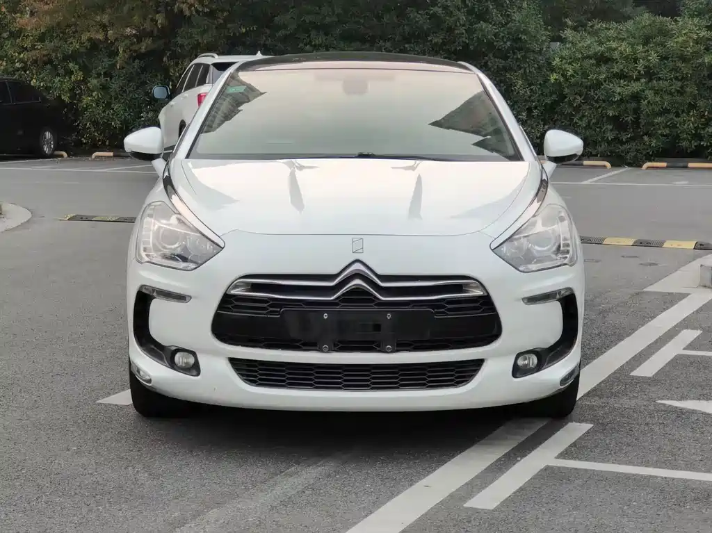 DS DS 5 — миниатюра 2