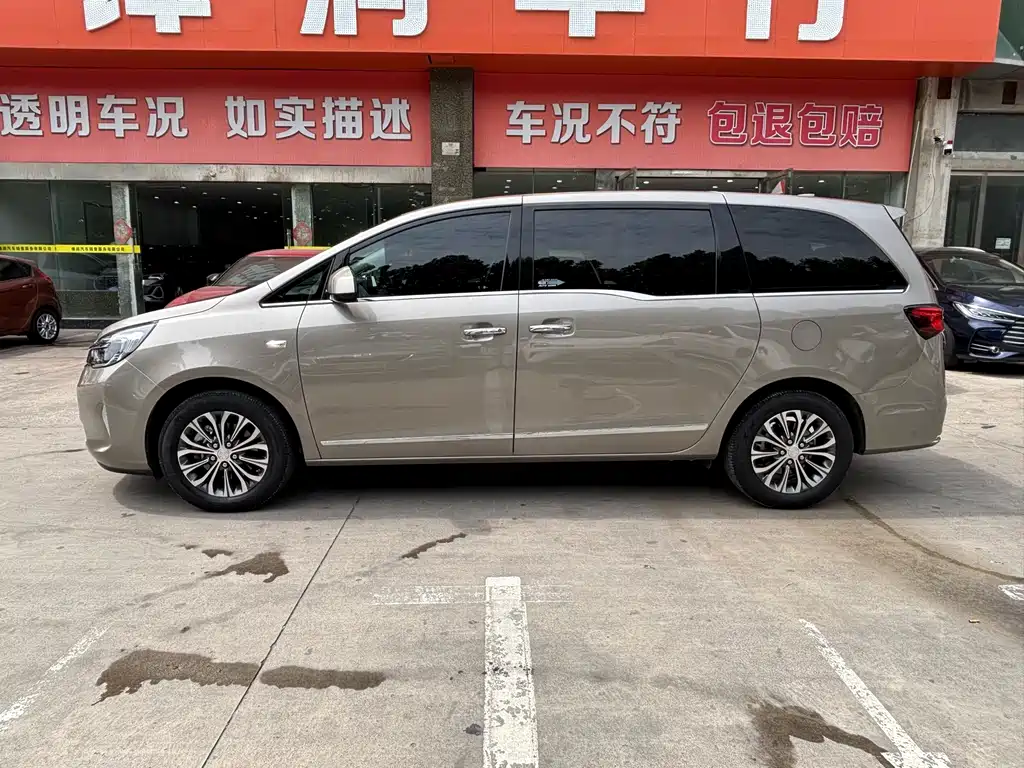 Buick GL8 — миниатюра 4