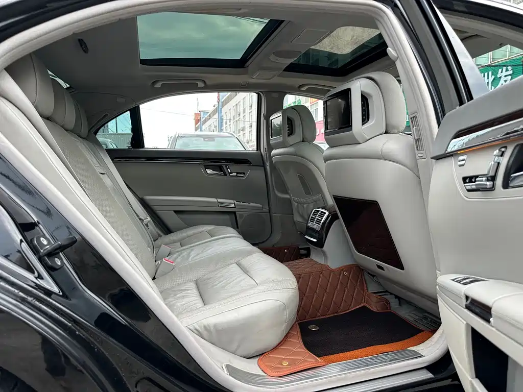 Mercedes-Benz S-Class — миниатюра 15
