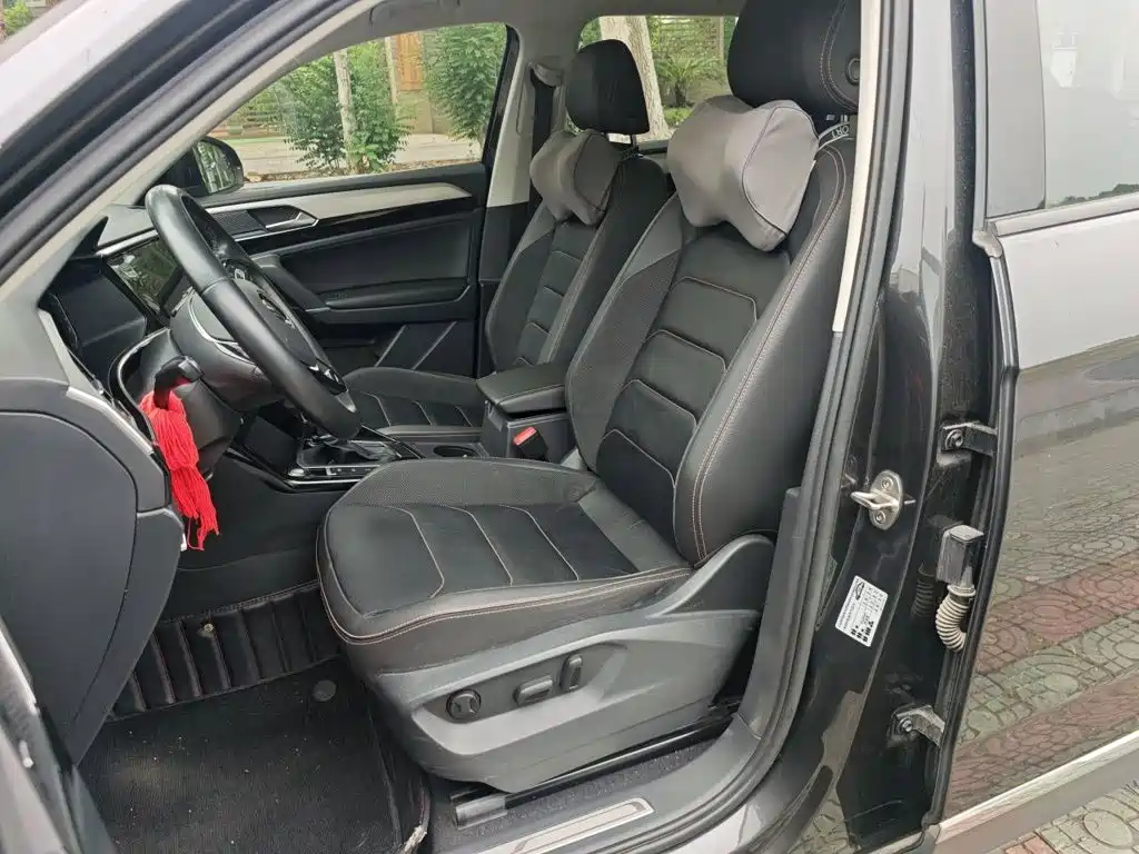 Volkswagen Tayron 2021 330TSI 30