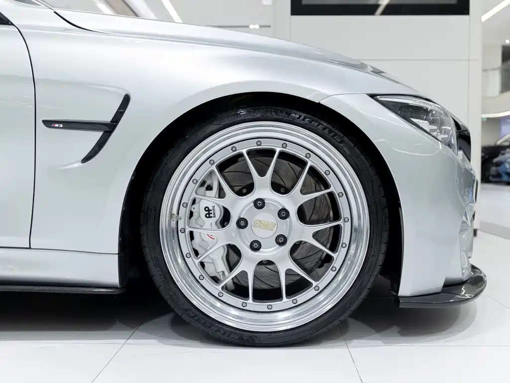 BMW M3 — миниатюра 8