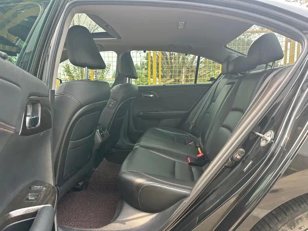 Honda Accord 2014 3.0L VTI Luxury