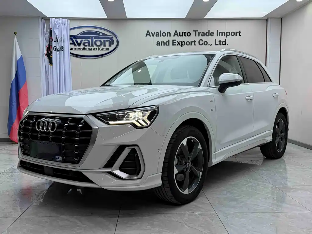 Купить Audi Q3
