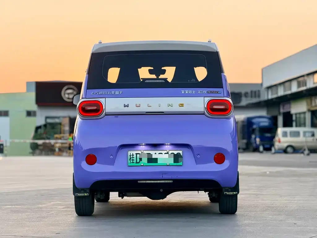 Wuling MINIEV — миниатюра 5
