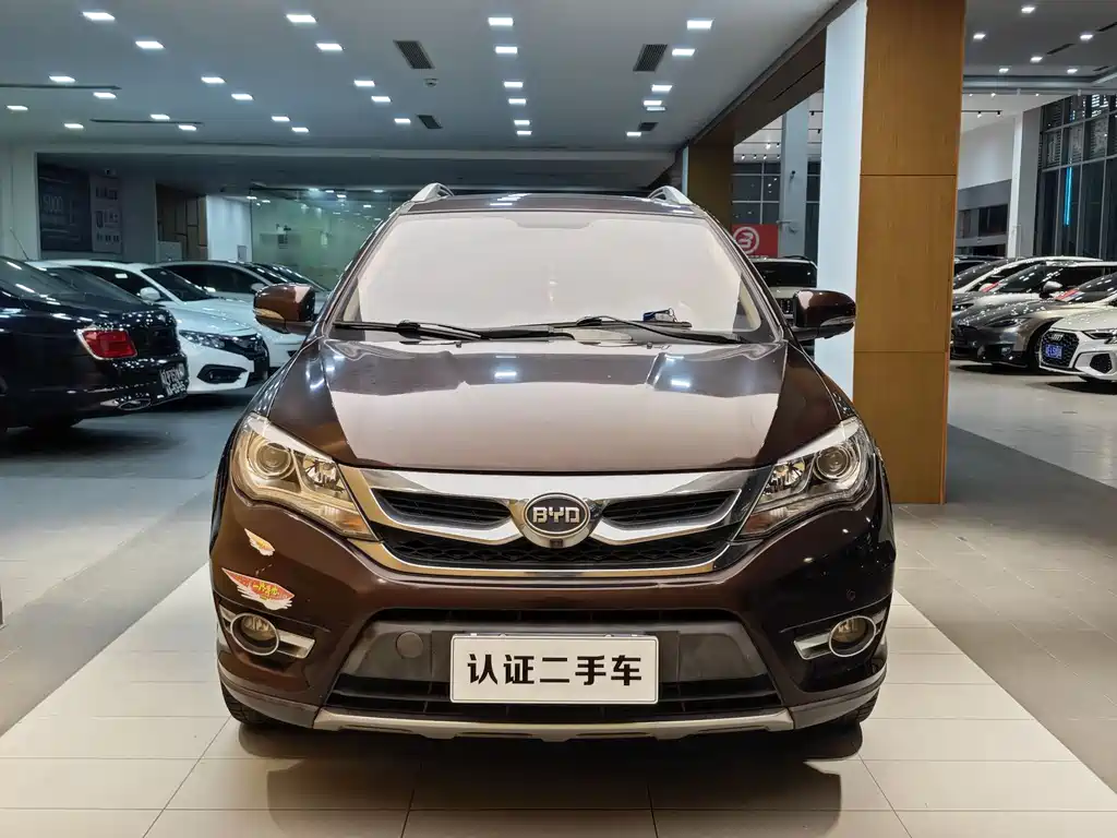 BYD S7
