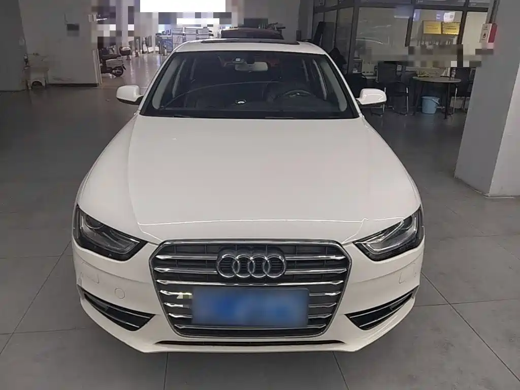 Audi A4L 2015 35 TFSI AT Comfort