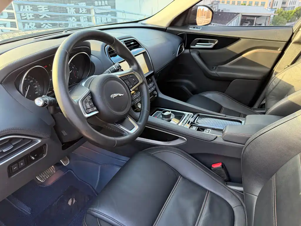 Jaguar F-PACE — миниатюра 13