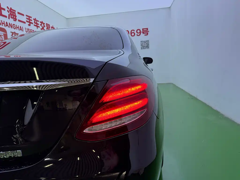 Mercedes-Benz E-Class — миниатюра 37