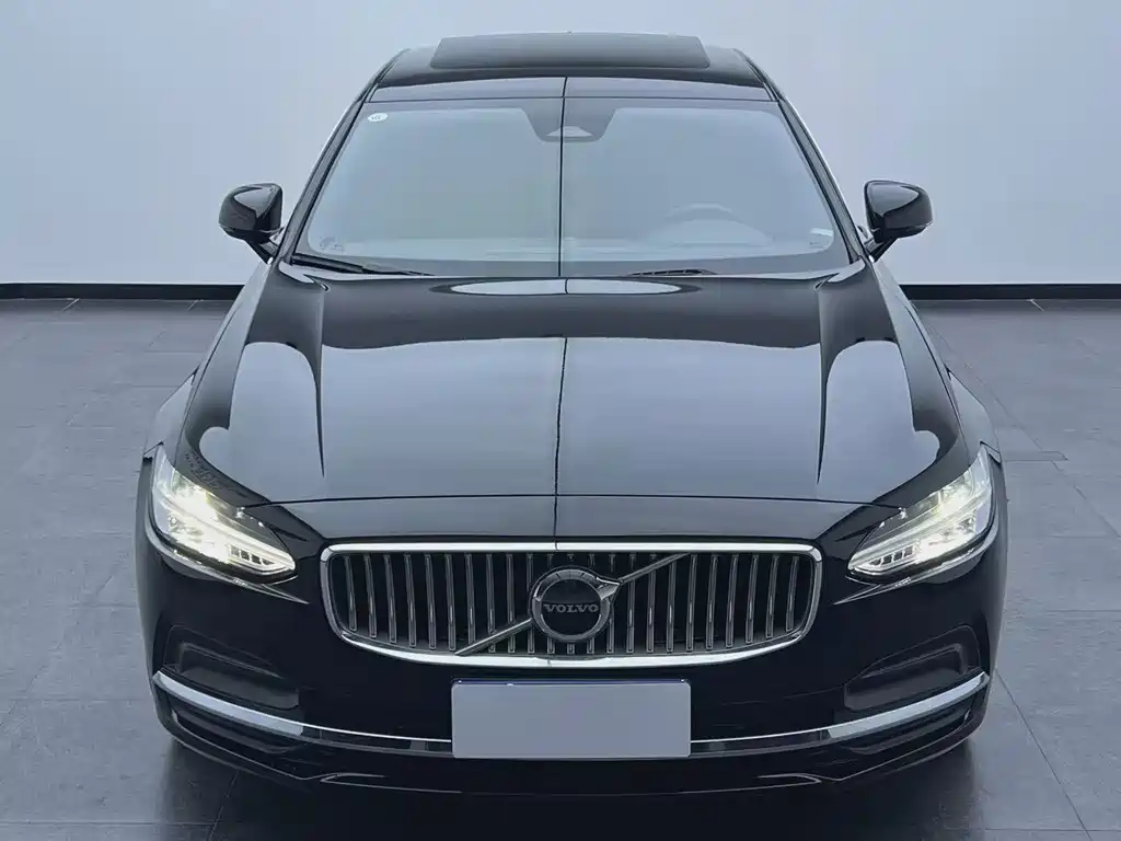 Volvo S90 — миниатюра 2