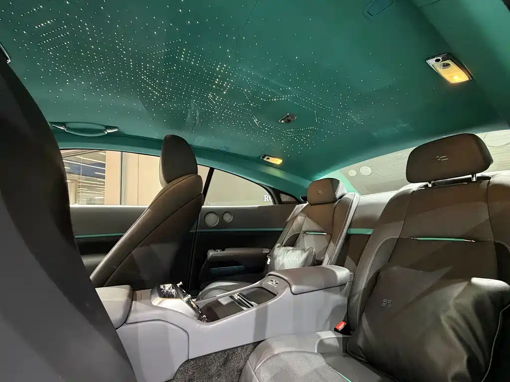 Rolls-Royce Wraith — миниатюра 5