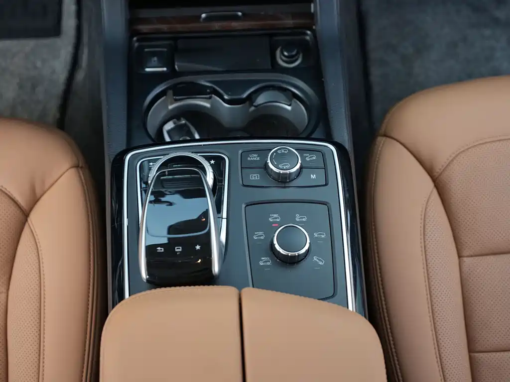 Mercedes-Benz GLS — миниатюра 18