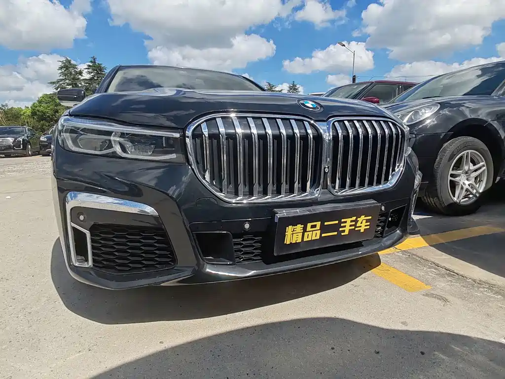 BMW 7 Series — миниатюра 3