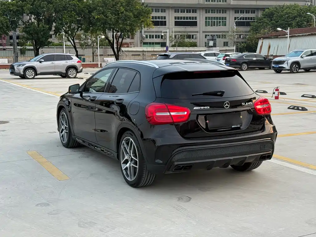 Mercedes-Benz GLA AMG — миниатюра 4