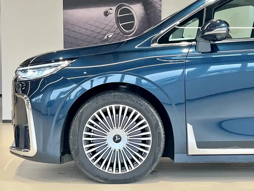 LANTU AUTOMOBILE LANTU DREAMER