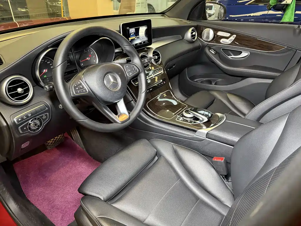 Mercedes-Benz GLC 2017 GLC 260 4MATIC Luxury