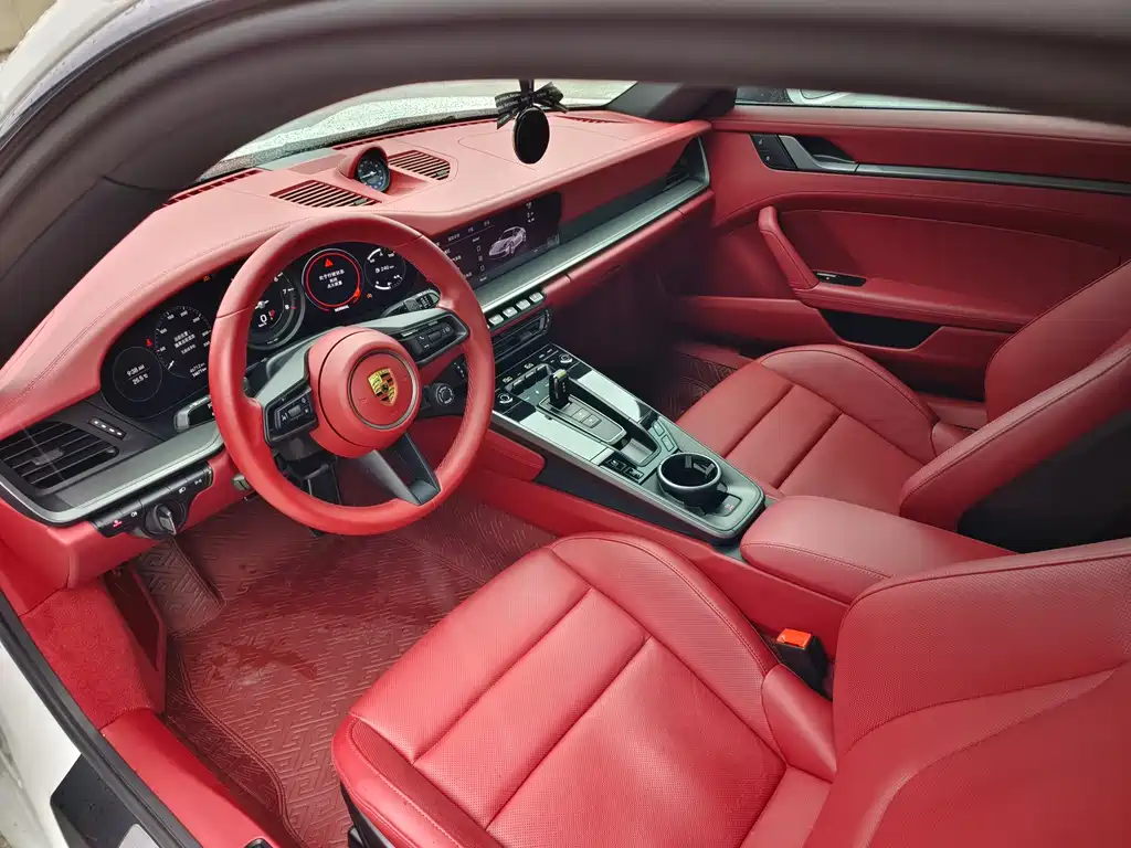 Porsche 911 2023 Carrera 3.0T
