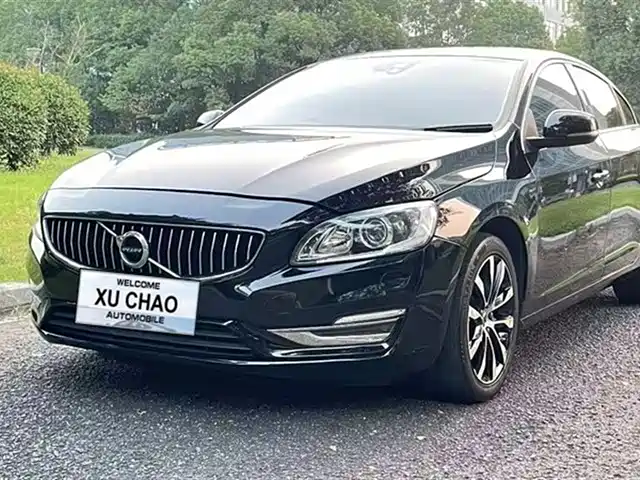 VOLVO  S60 2019