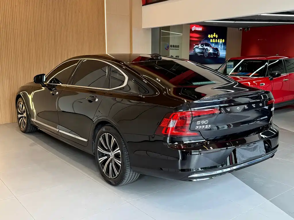 Volvo S90 — миниатюра 18