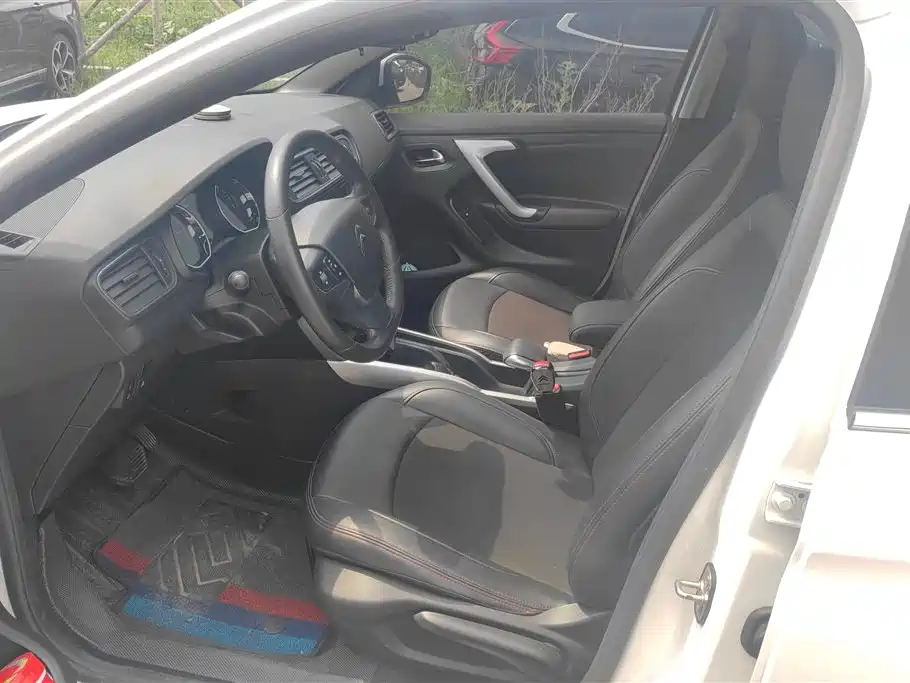 Citroen C3-XR 2015 1.6L AT