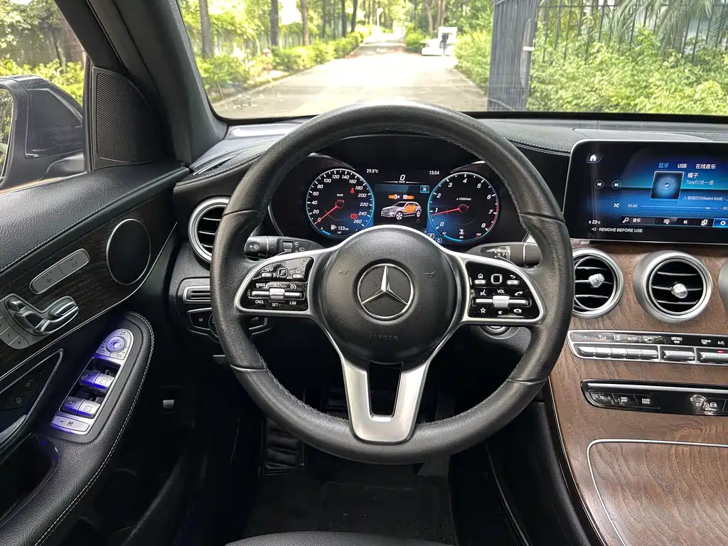 Mercedes-Benz GLC 2022 GLC 300 L 4MATIC