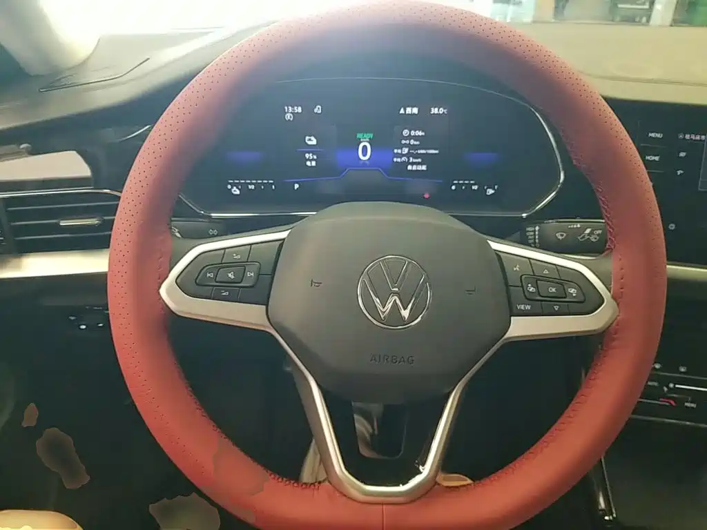 Volkswagen 帕萨特插电混动 — миниатюра 11