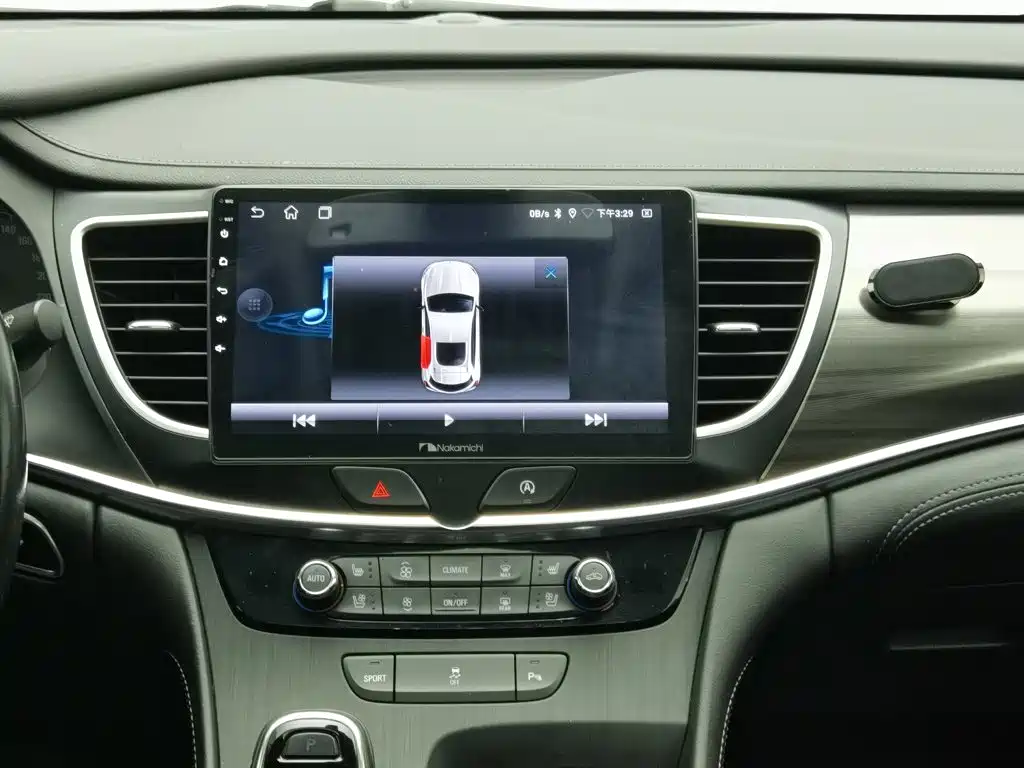 Buick LaCrosse — миниатюра 12