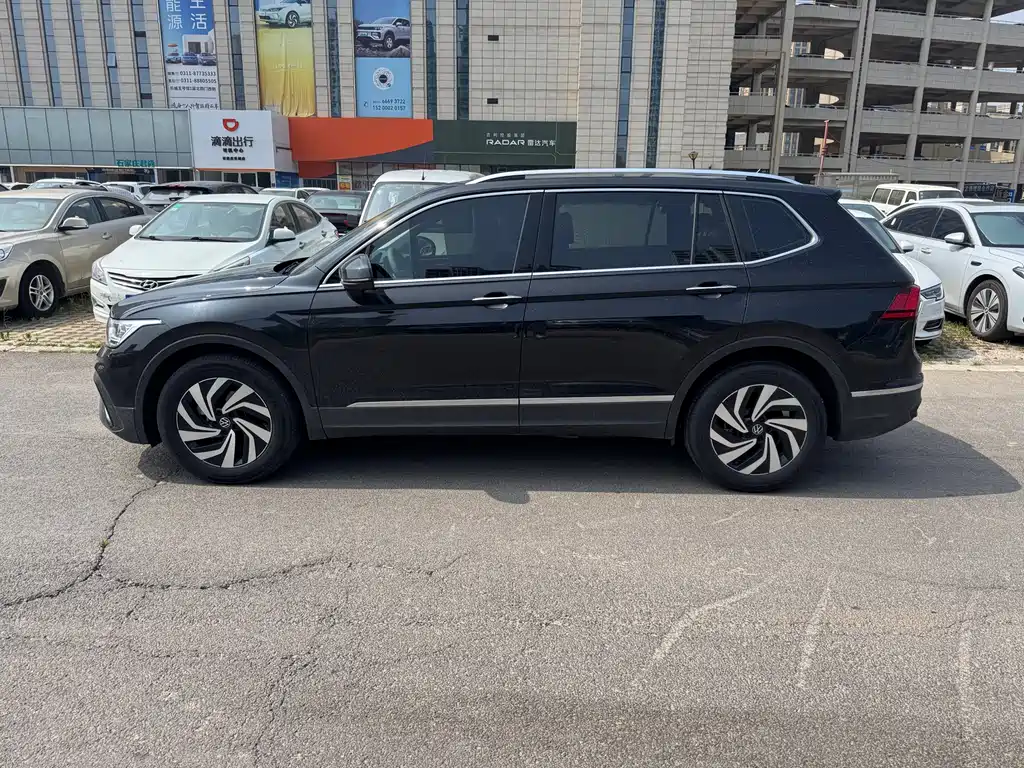 Volkswagen Tiguan L L 2024 300TSI AT