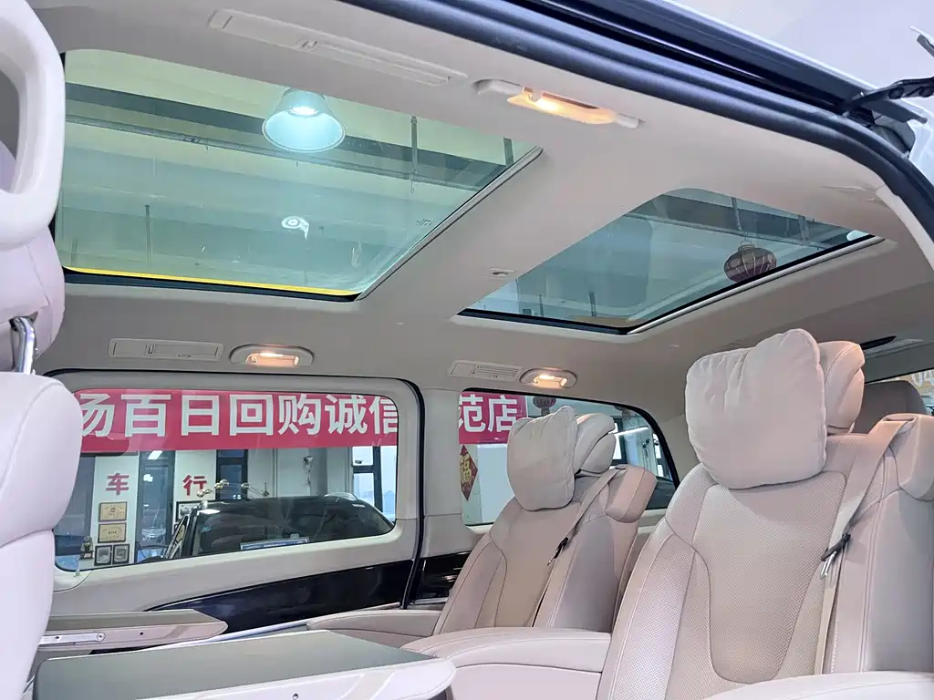 MERCEDES-BENZ V CLASS