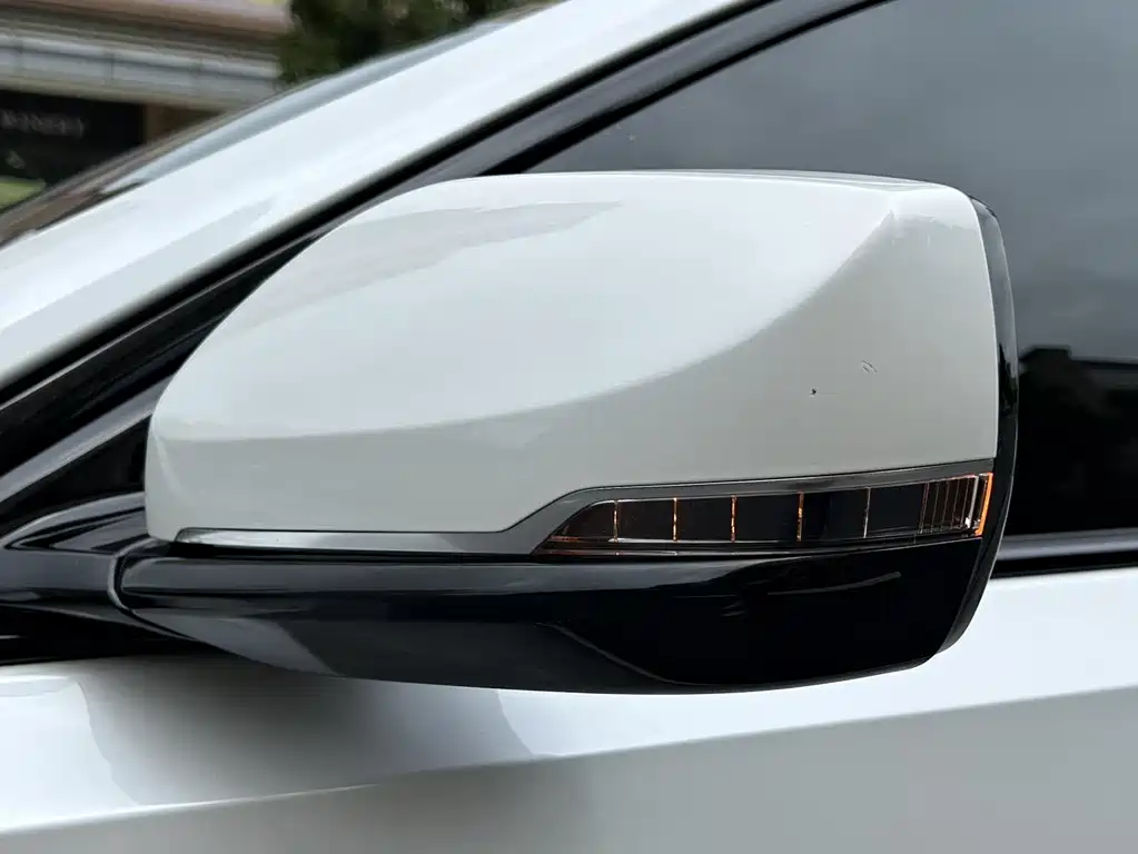 Cadillac CT5 — миниатюра 21