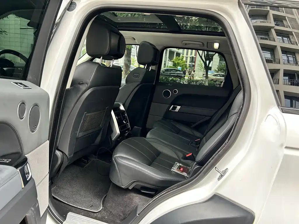 Land Rover Sport — миниатюра 16