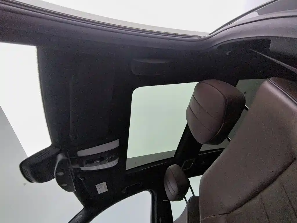 Mercedes-Benz E-Class — миниатюра 14