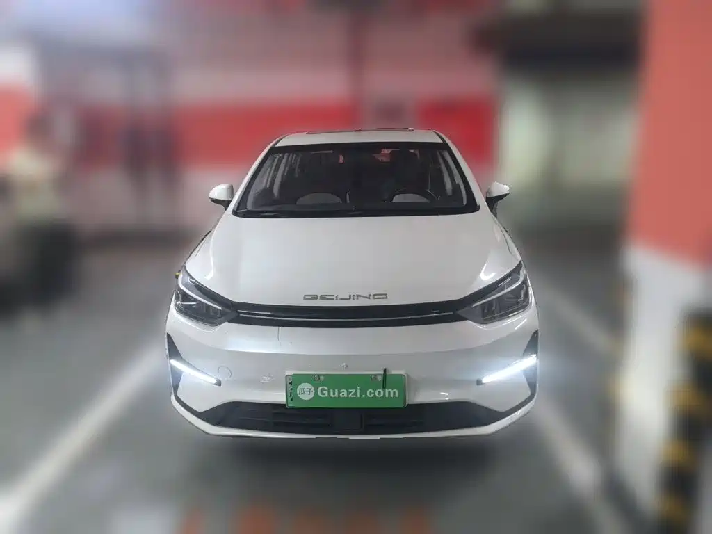 BAIC EU5 Plus — миниатюра 23