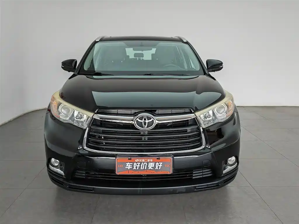 Toyota Highlander 2015 2.0T Luxury 7 мест