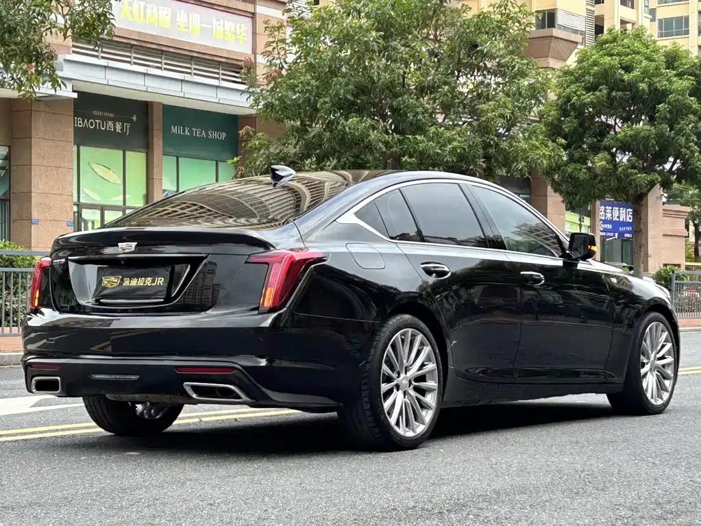 Cadillac CT5 — миниатюра 4